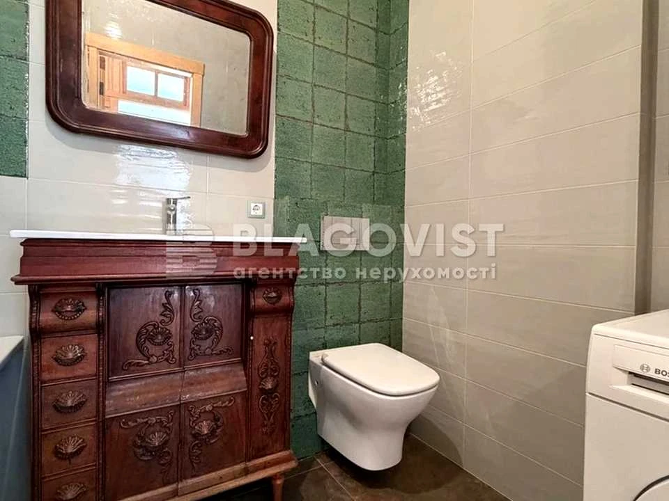 Квартира. Киев, Кирилло-Мефодиевская ул.