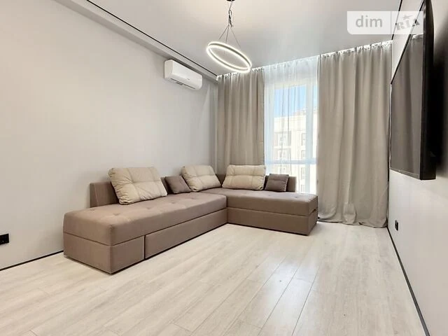 Продаж 2к квартири 41.2 кв. м на вул. Михайла Максимовича 26