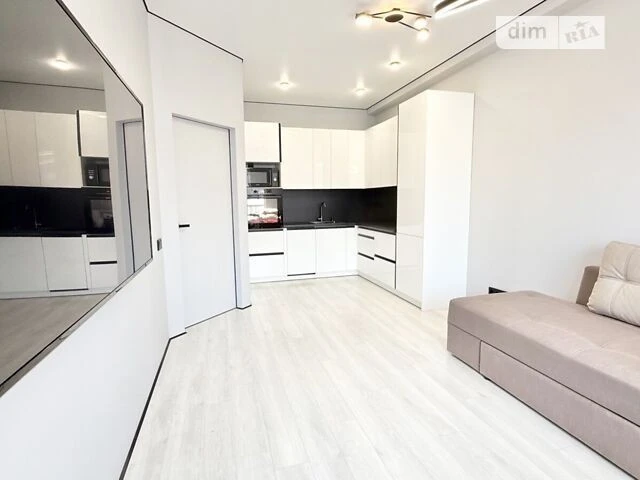 Продаж 2к квартири 41.2 кв. м на вул. Михайла Максимовича 26