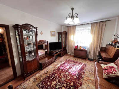 Продається просторий будинок, з меблями та технікою, Шмидта