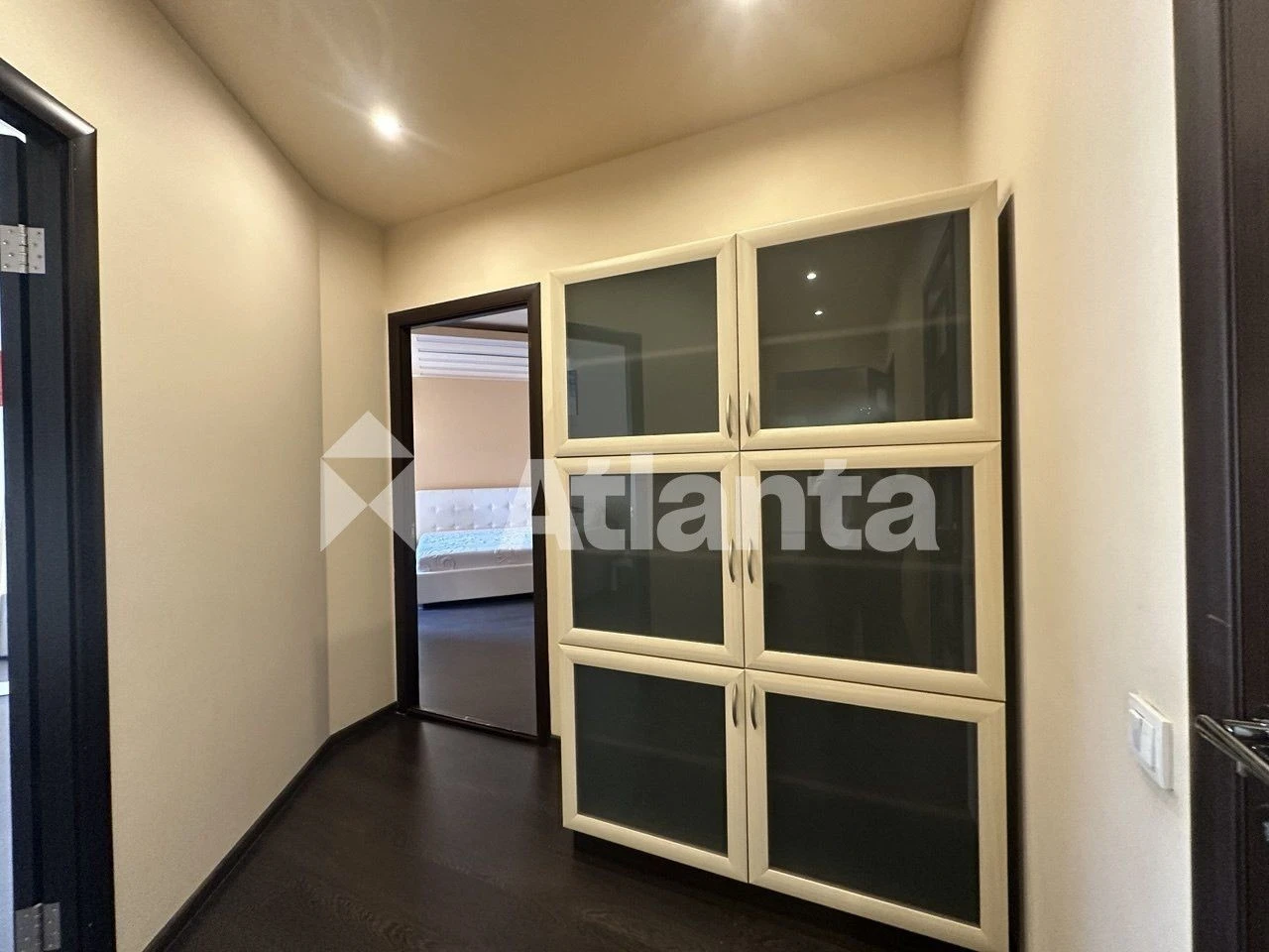 FOR SALE! Spacious 3-room apartment in a prestigious residential complex, no commission