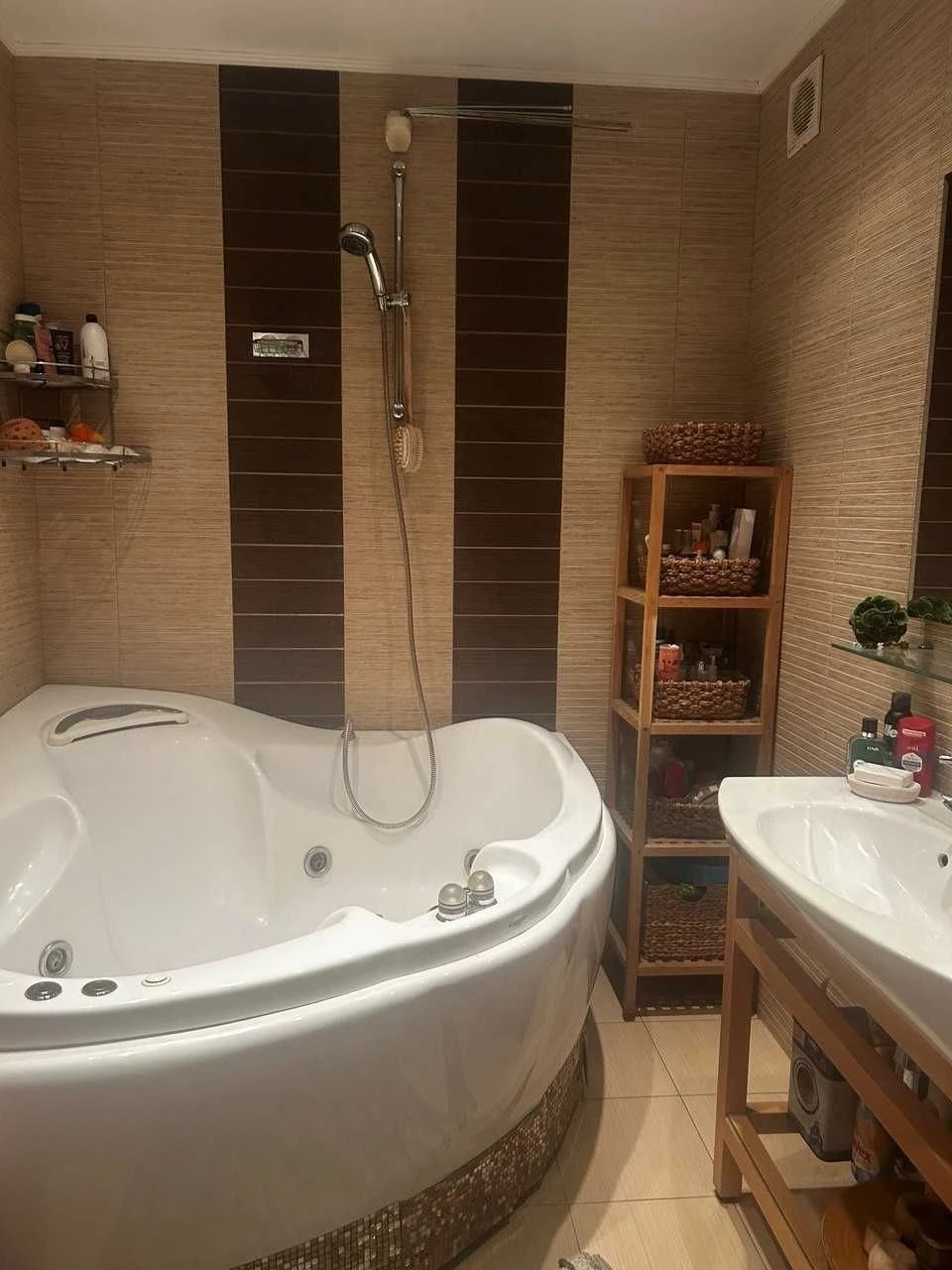 Sale of 2-room apartment on European Union Avenue (Truth Avenue)
