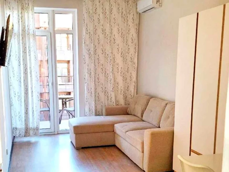 Apartment. Odessa, Anatolii Bachinsky Street