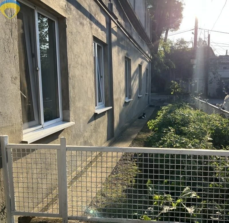 Часть будинку з власним подвоєм та садом