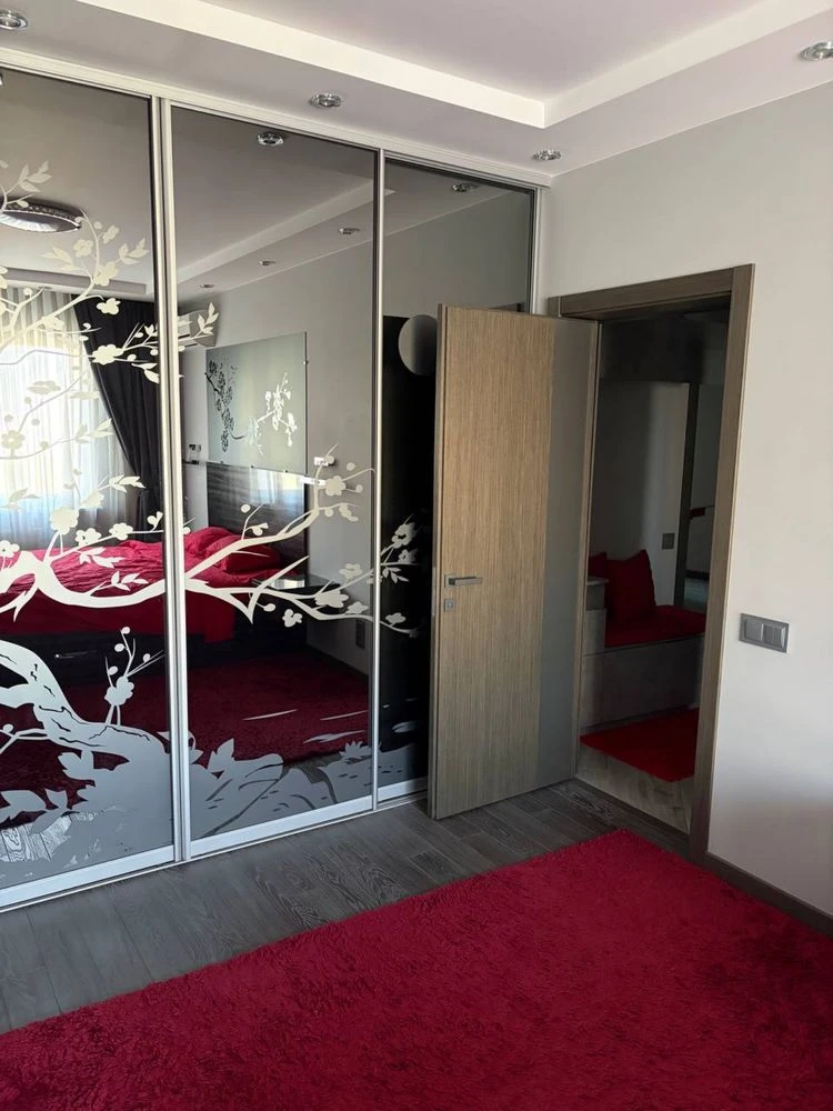 Great Apartment! Holosiiv District