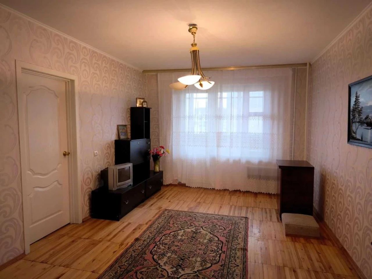 Продажа квартиры рядом с метро Житомирская
