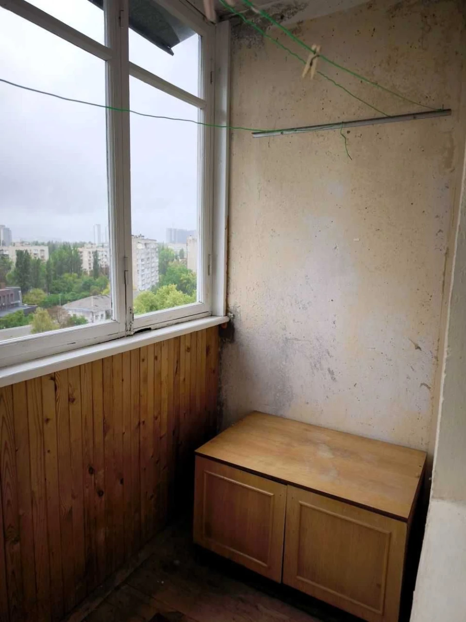 Продажа квартиры рядом с метро Житомирская