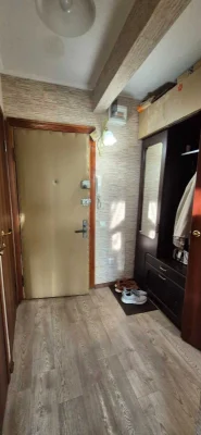Продаж 2 кім.квартира ремонт,меблі,техніка,4 хв.до метро Пол