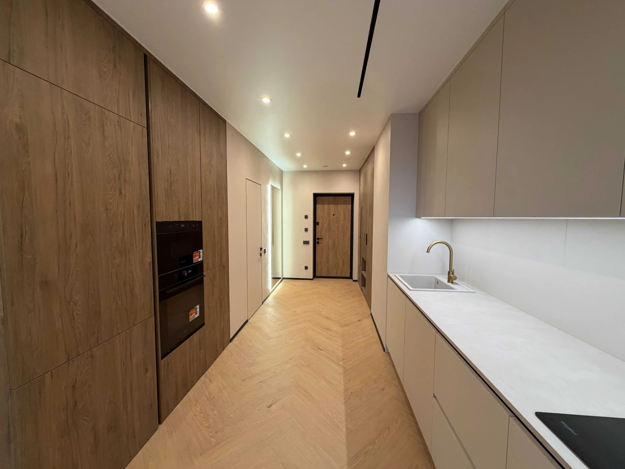 ВЛАСНИК. Продаж 3-кімнатної квартири 77 м² | ЖК Варшавський