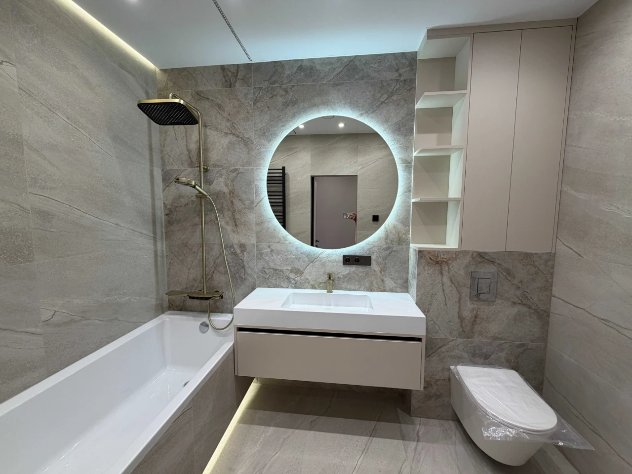 ВЛАСНИК. Продаж 3-кімнатної квартири 77 м² | ЖК Варшавський
