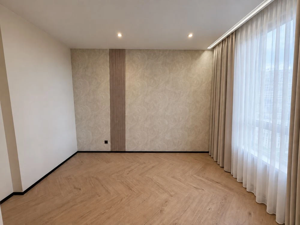ВЛАСНИК. Продаж 3-кімнатної квартири 77 м² | ЖК Варшавський