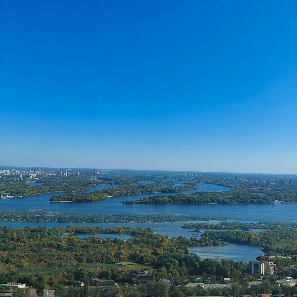 Продаж видової 2 кімнатної квартири провулок Моторний 11 А