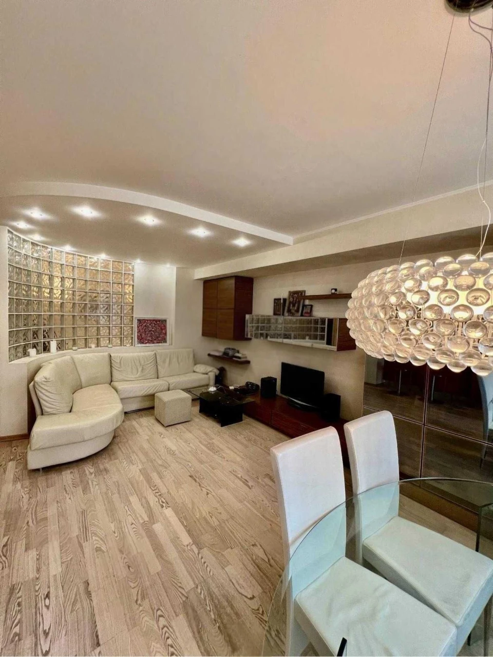 Продаж Квартири на Позняках, 3 кімнати - 106 м2, вул. Княжий