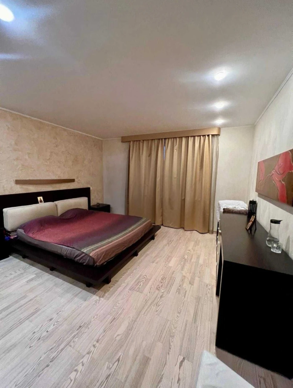 Продаж Квартири на Позняках, 3 кімнати - 106 м2, вул. Княжий