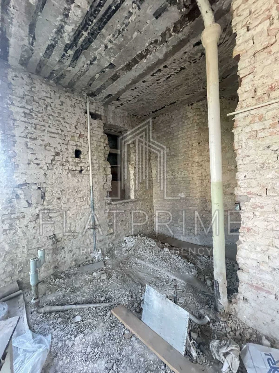 For sale (2-room = 52 m2), 47 Velyka Vasylkivska St. metro