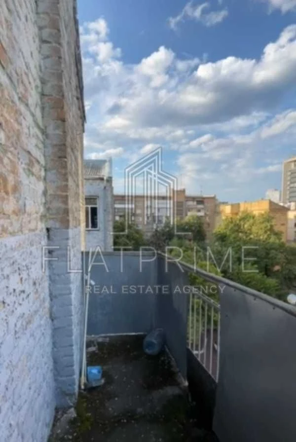 For sale (2-room = 52 m2), 47 Velyka Vasylkivska St. metro