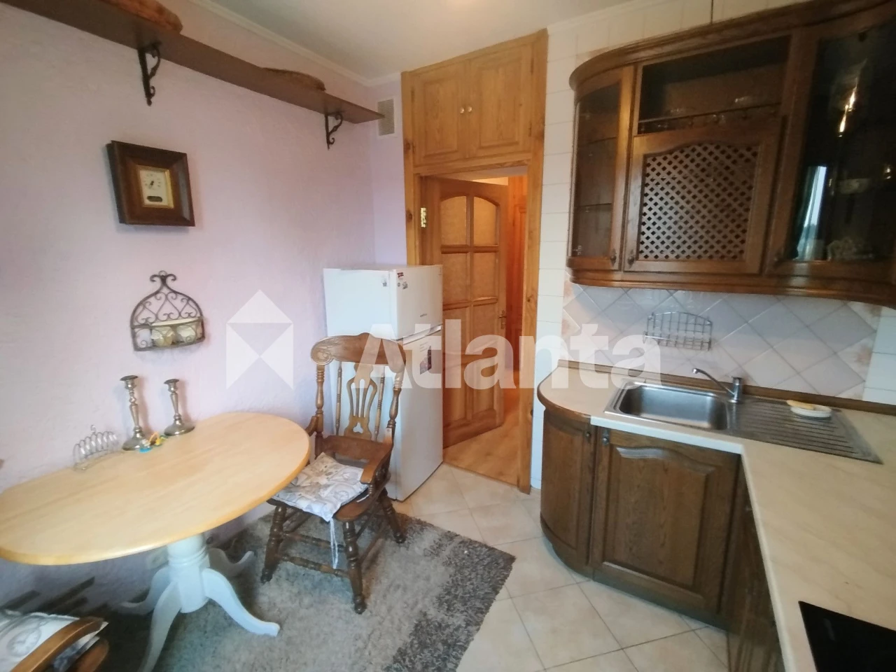 2 кімн.кв.;заг.пл.51,8м2;пов.6/10.;метро Голосіївська.
