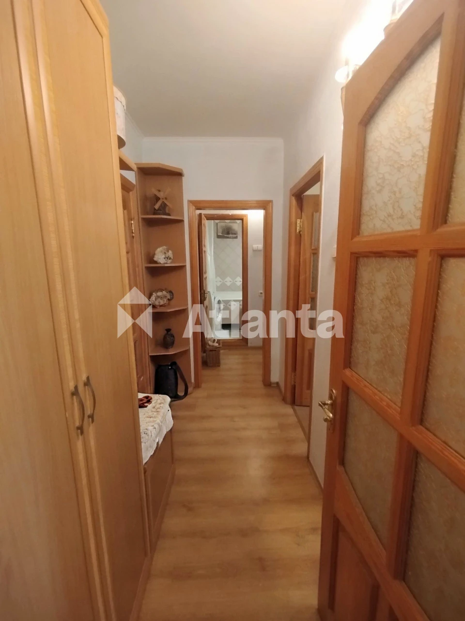 2 кімн.кв.;заг.пл.51,8м2;пов.6/10.;метро Голосіївська.