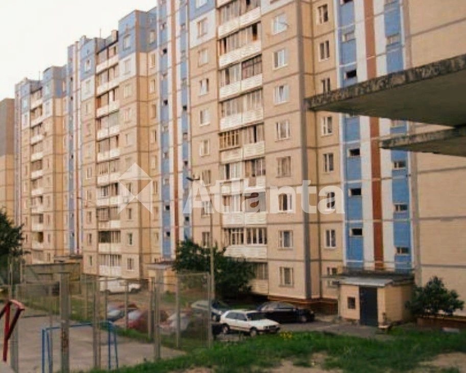 2 кімн.кв.;заг.пл.51,8м2;пов.6/10.;метро Голосіївська.