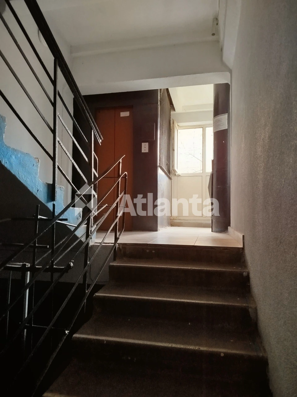 2 кімн.кв.,заг.пл.50,2м2.Поверх 5/9.вул.Привокзальна 8.