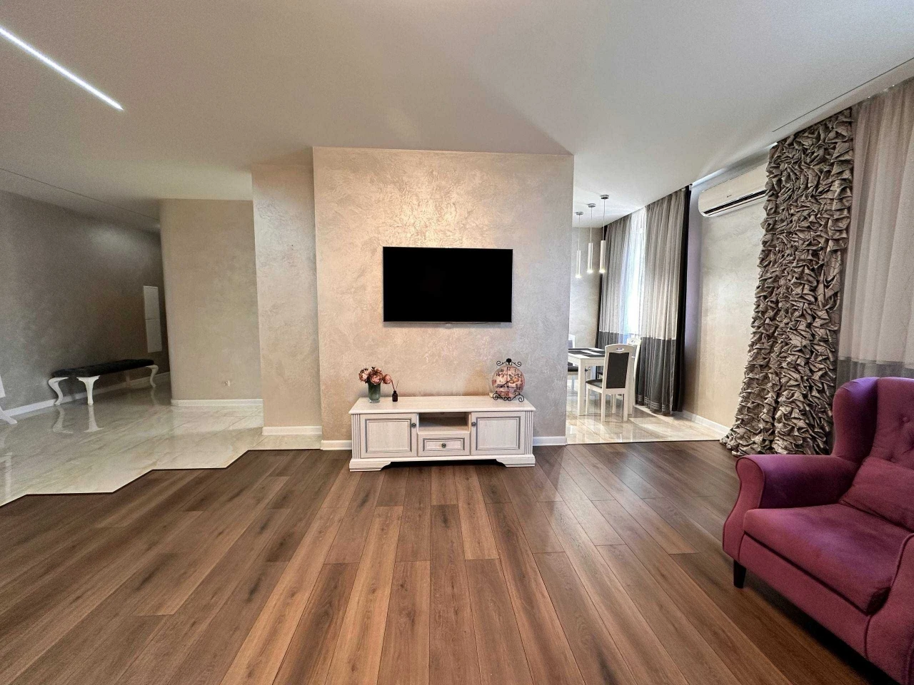 Apartment for sale/Area 120 m2/metro Lybidska/Antonovycha St.