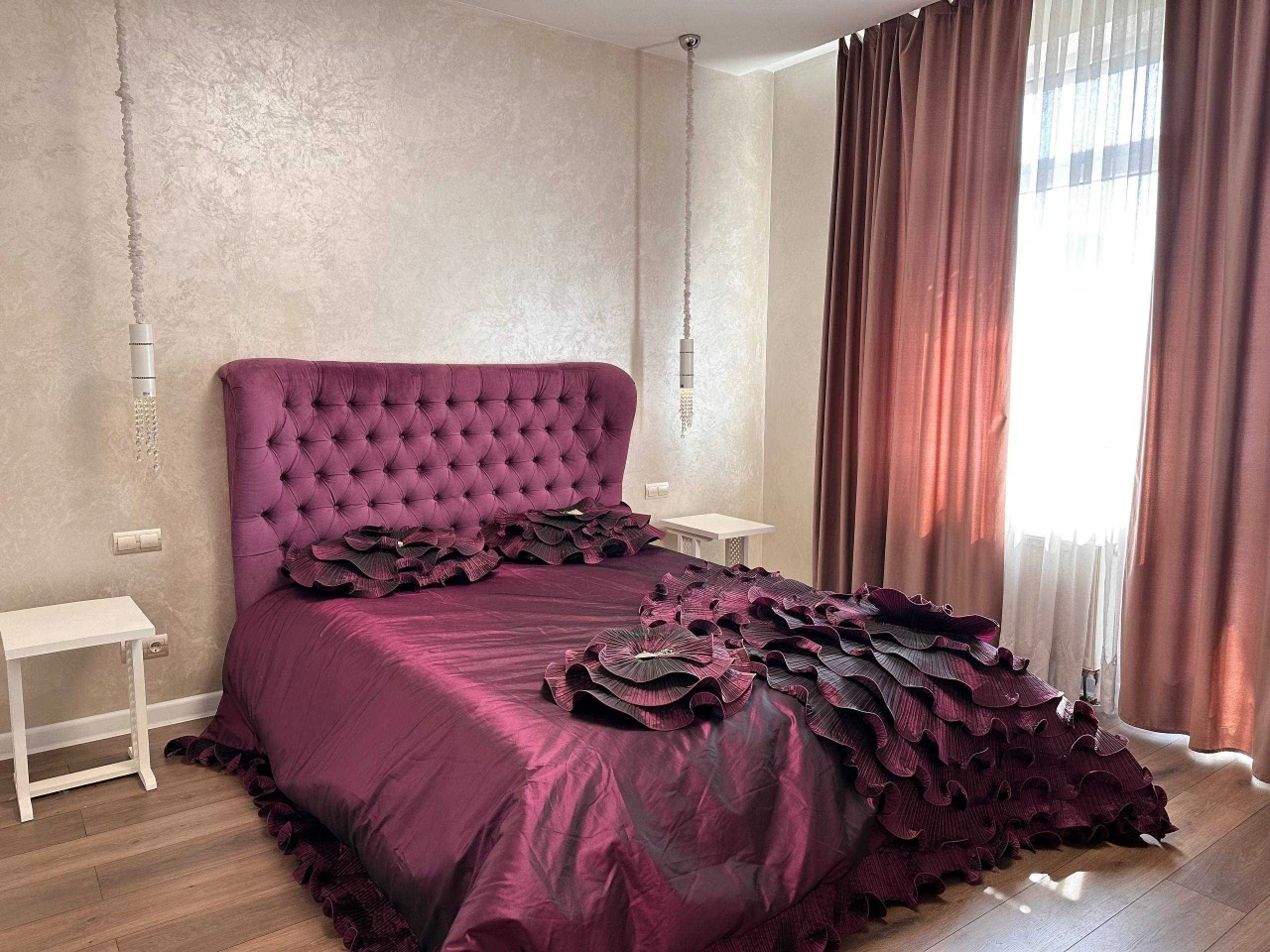 Apartment for sale/Area 120 m2/metro Lybidska/Antonovycha St.