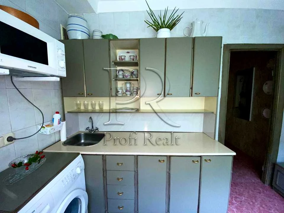 Apartment. Kyiv, Berezaysky Prospect.