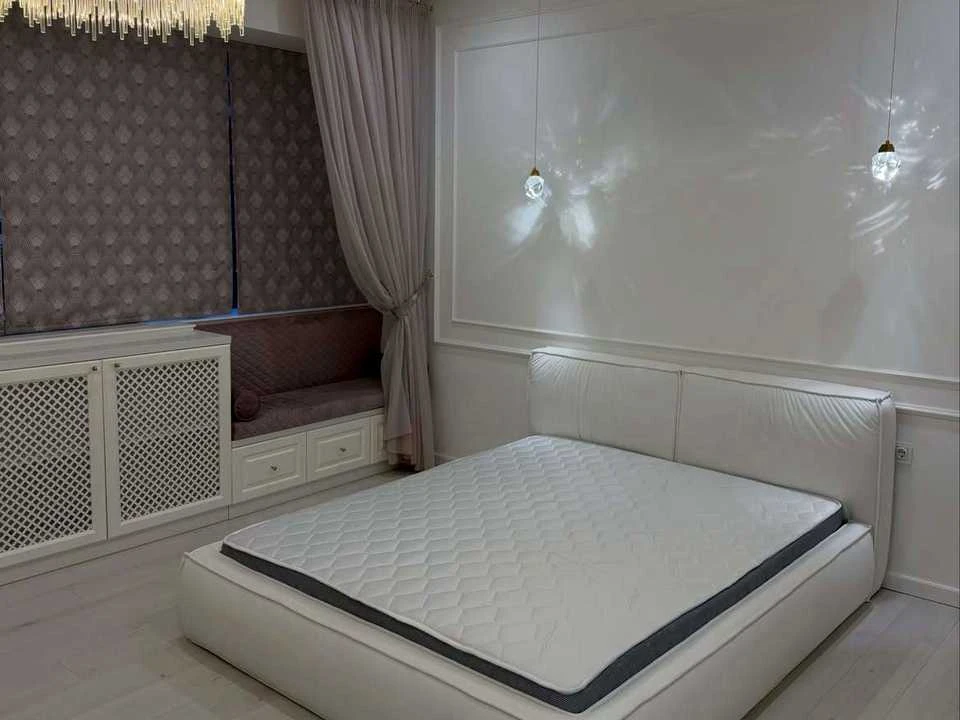 Apartment. Dnipro, Volodymyr Vernadsky St.