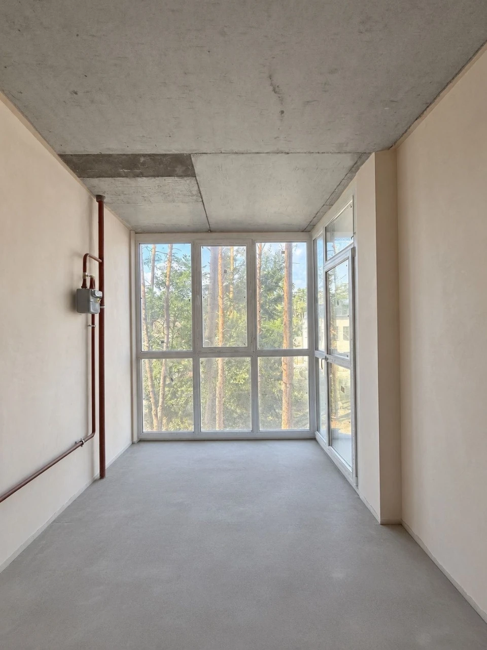 One of the best complexes in a convenient location. Easy access