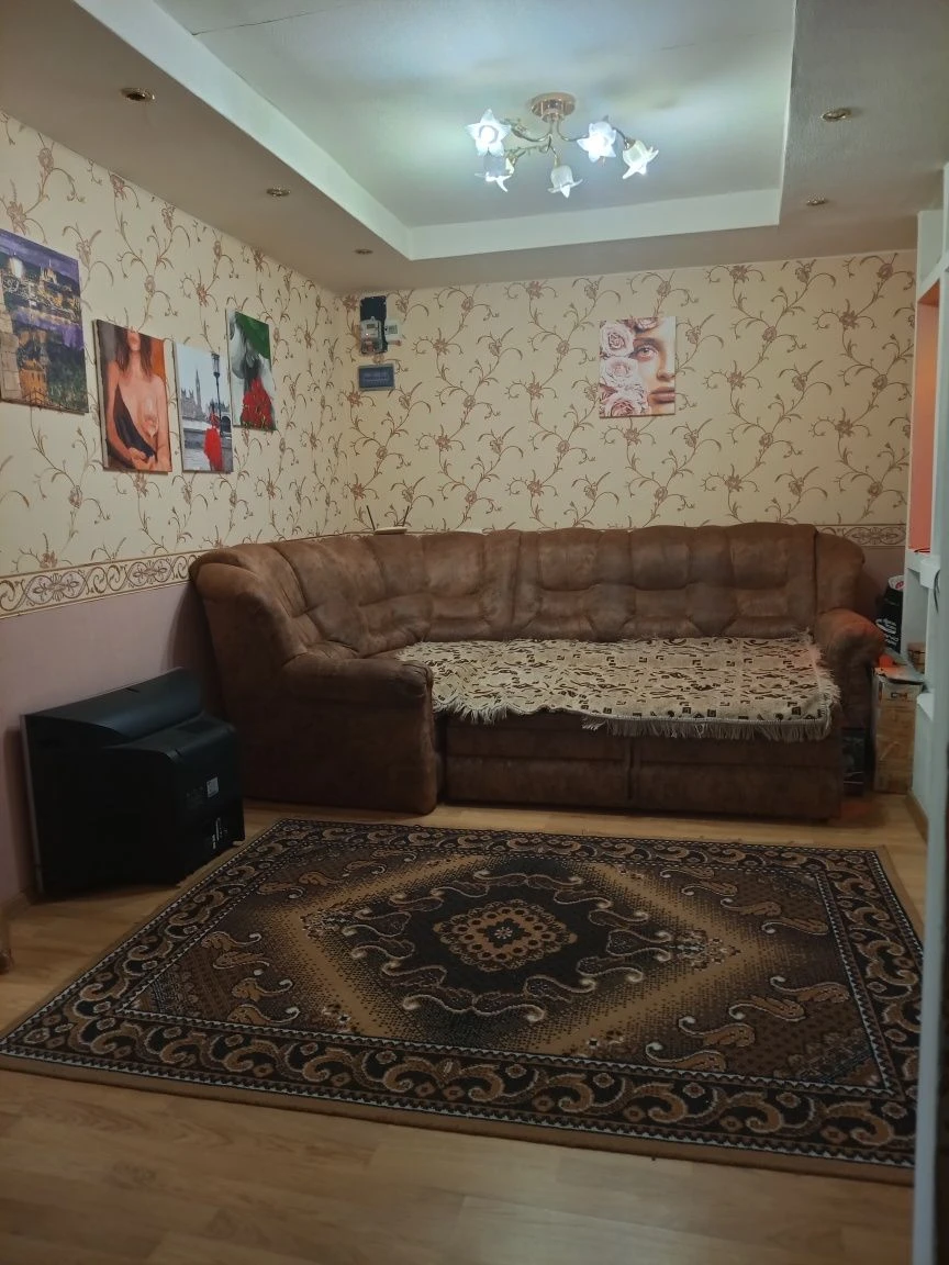 Безнал!!Продам 2к чешку Северный с отдельным входом.