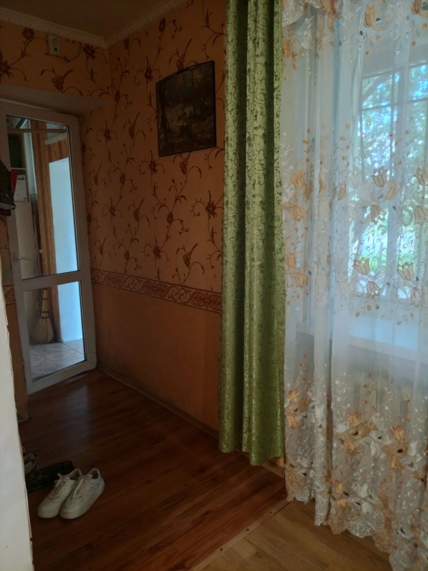 Безнал!!Продам 2к чешку Северный с отдельным входом.