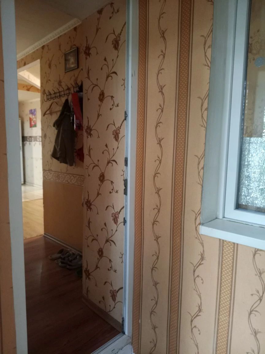 Безнал!!Продам 2к чешку Северный с отдельным входом.