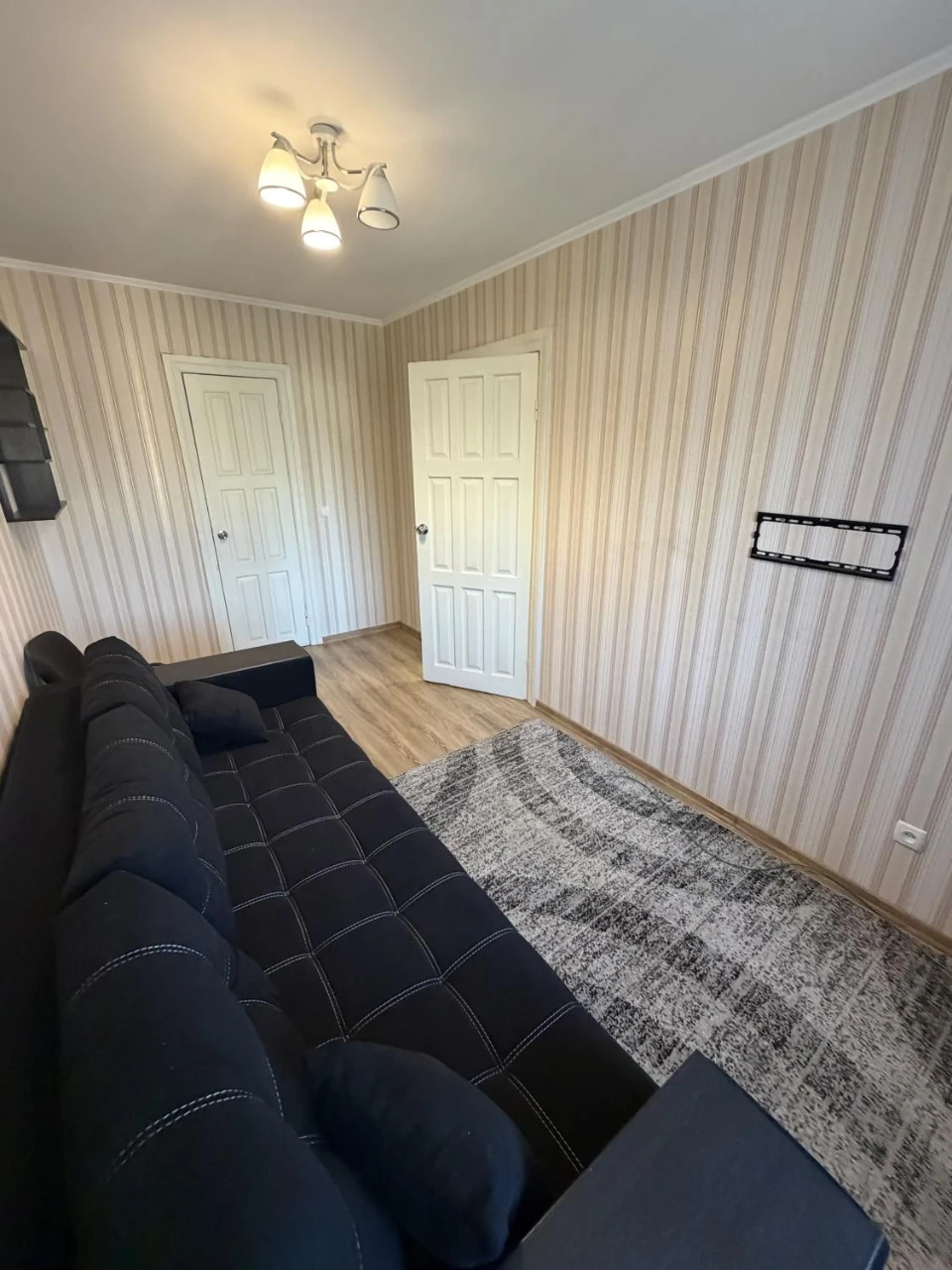 Продам 2-к квартиру в Центрі міста, Новосільського/Пастера (