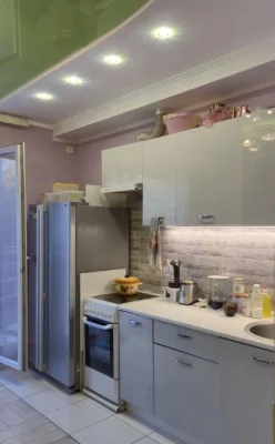 Продам 1 кімнатну квартиру з ремонтом в ЖК "Золоті стовпи" (