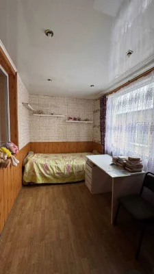 Продам 2-к квартиру 44м2 газ ремонт Пересыпский р-н