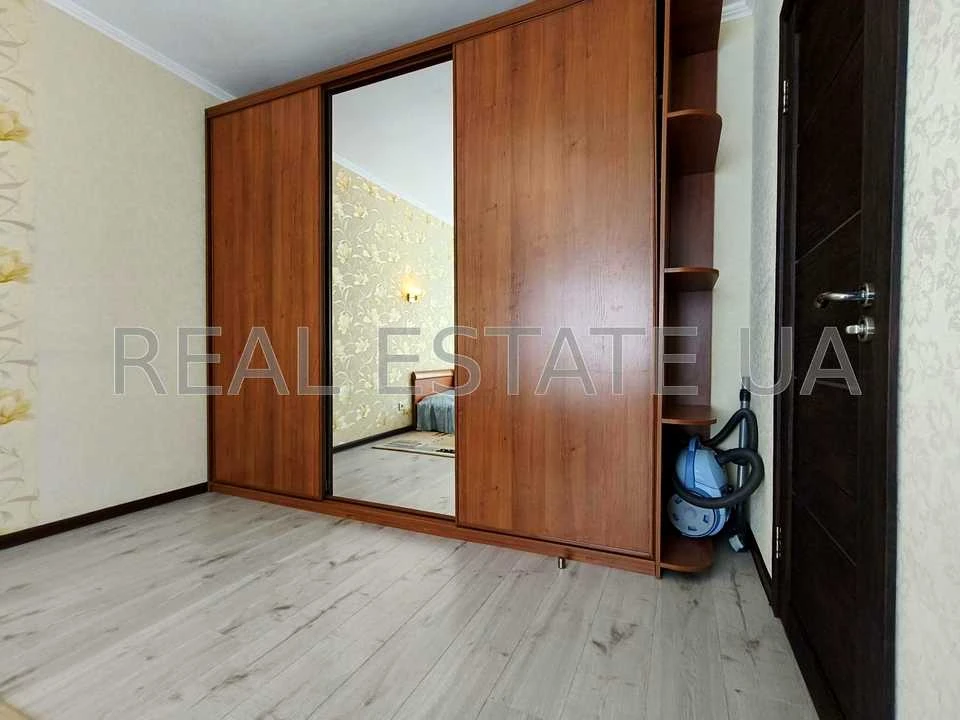 One-room apartment. Kyiv, Urlivska St.