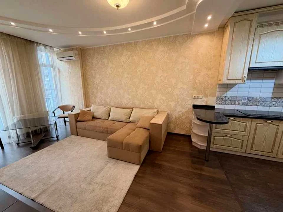 Квартира. Київ, Регенераторна вулиця