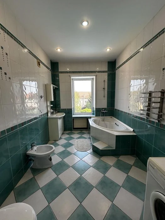 House for sale in Sauvignon-1