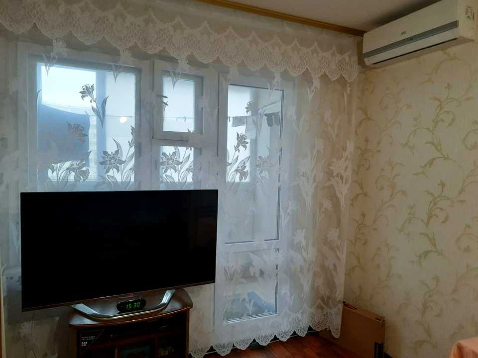 Квартира. Київ, Анни Ахматової вул.