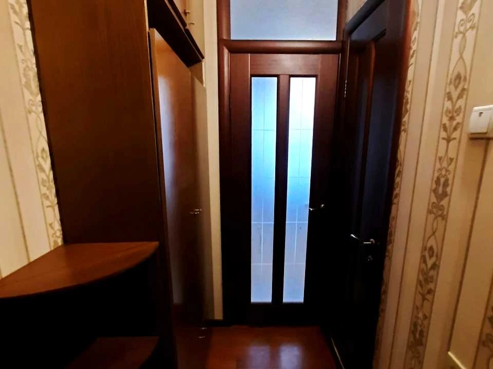 Квартира. Київ, Анни Ахматової вул.