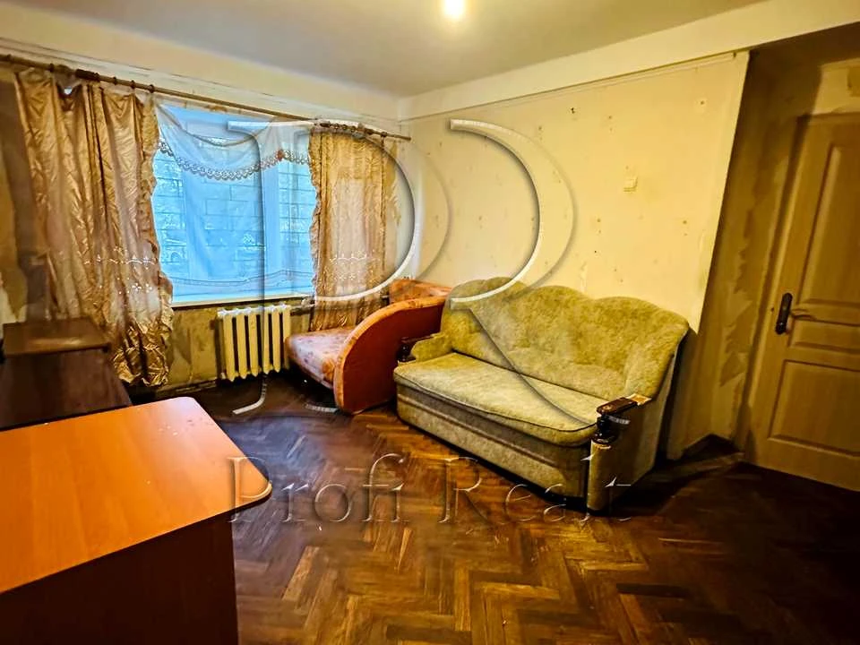 Квартира. Київ, Верховної Ради бульв.