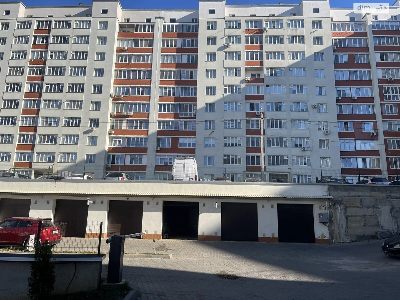 Продаж Місце в гаражному кооперативі Озерна