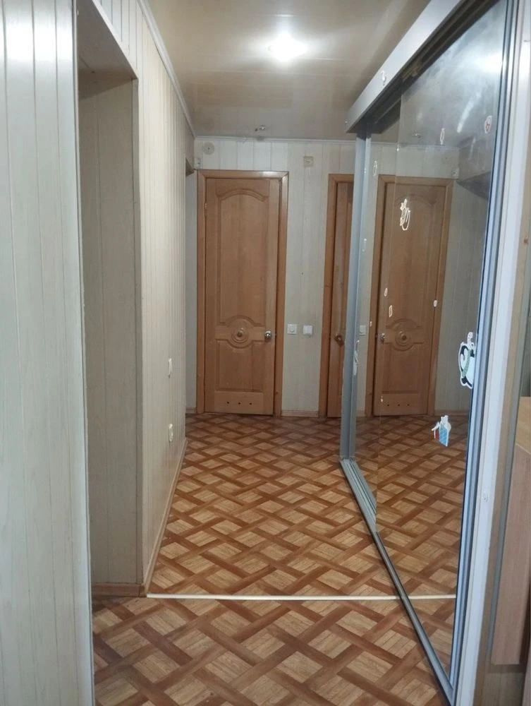 4-кімнатна квартира в районі Ромакса, 3/10цегл.