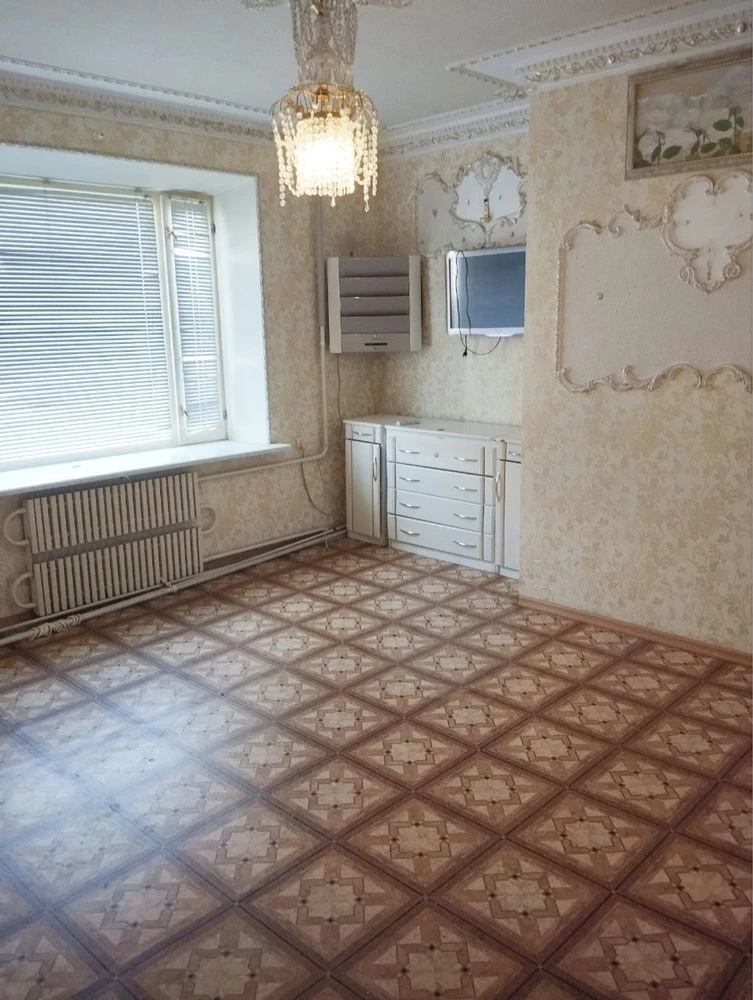 4-кімнатна квартира в районі Ромакса, 3/10цегл.
