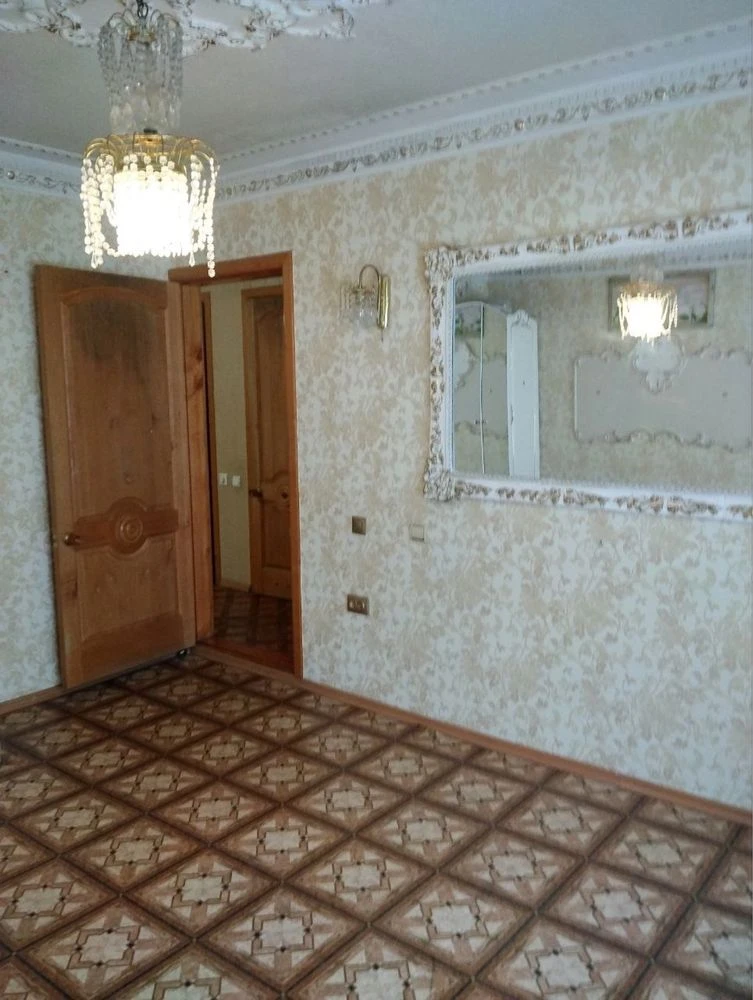 4-кімнатна квартира в районі Ромакса, 3/10цегл.