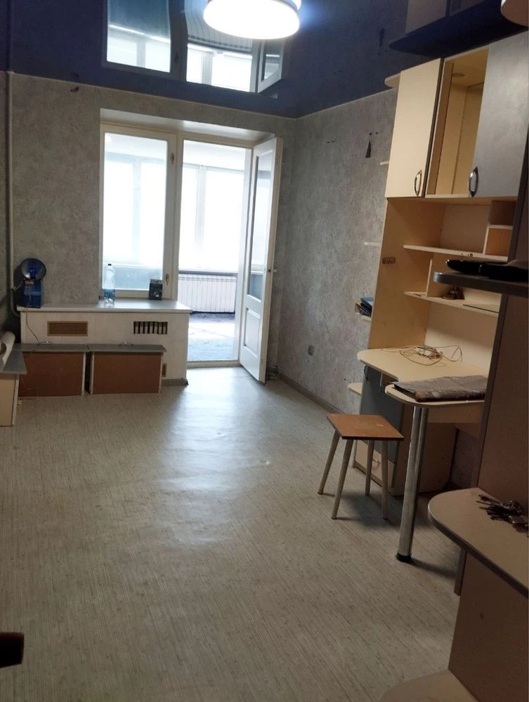 4-кімнатна квартира в районі Ромакса, 3/10цегл.