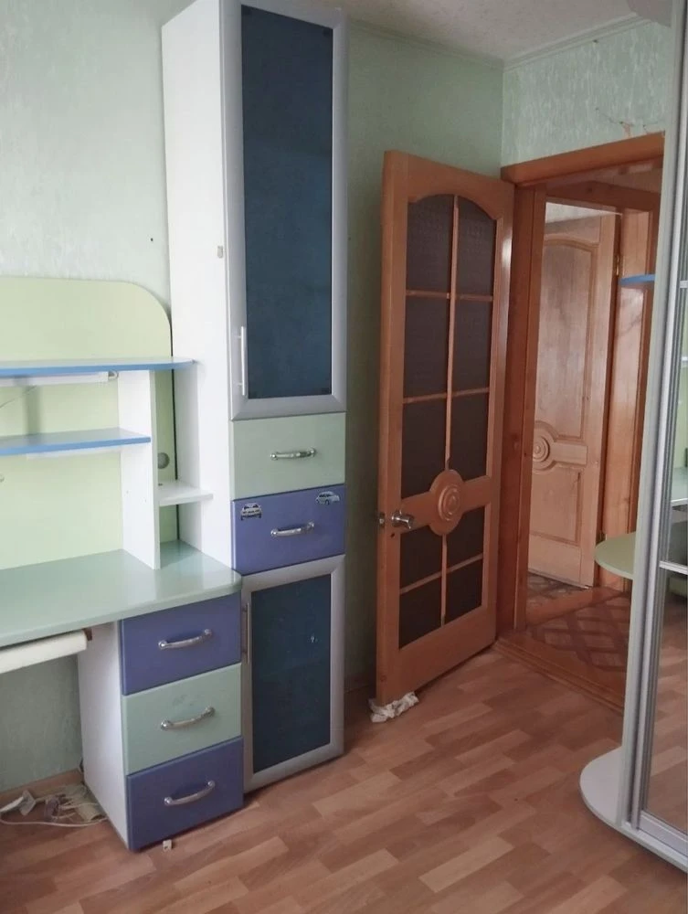 4-кімнатна квартира в районі Ромакса, 3/10цегл.