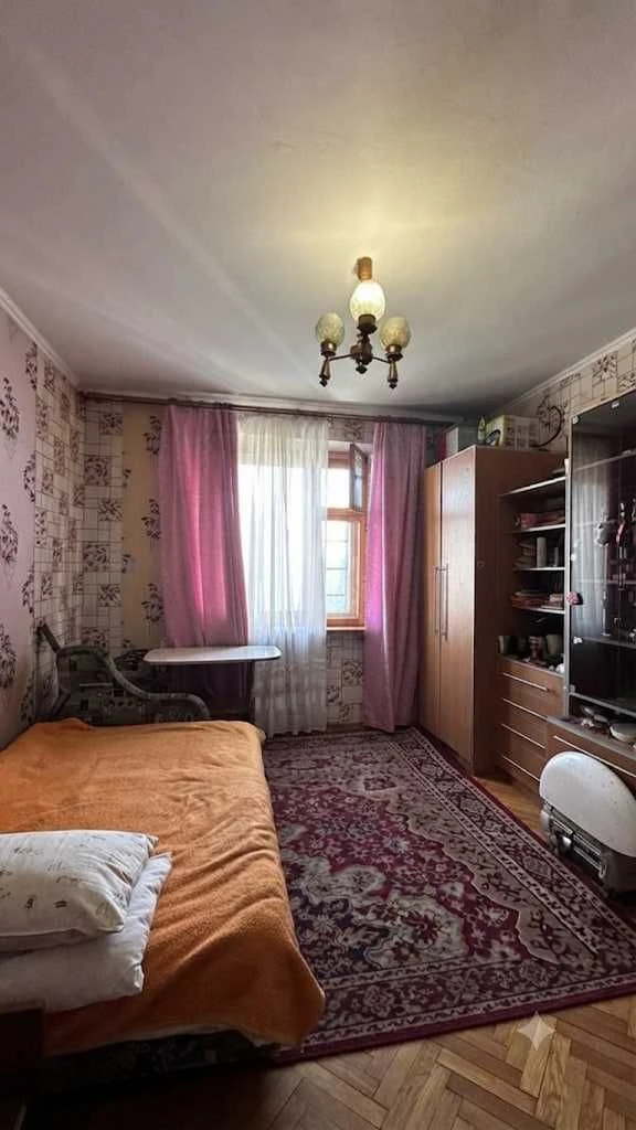 Трехкомнатная квартира, ул. Молодежная Арсен, Эпицентр, Каскад