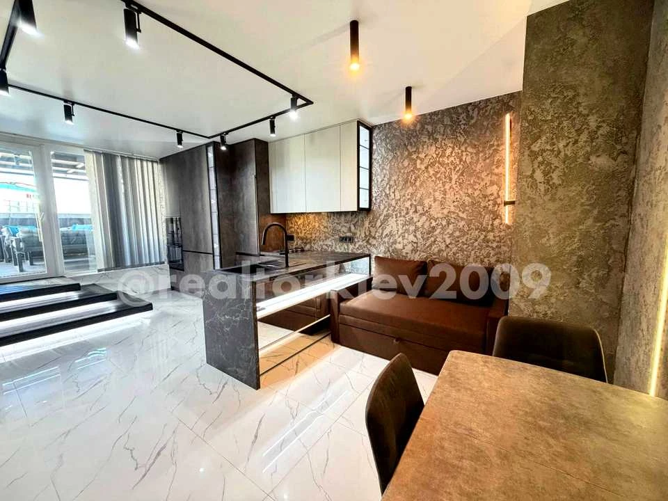 Квартира. Київ, Центральна вул.