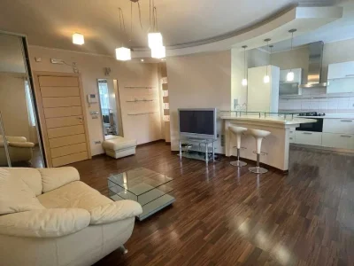 Apartment. Antonovycha St.
